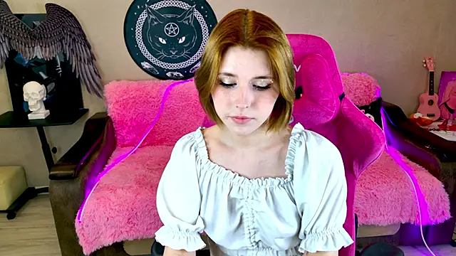 Alisa Black Star online show from 5, 3, 2025