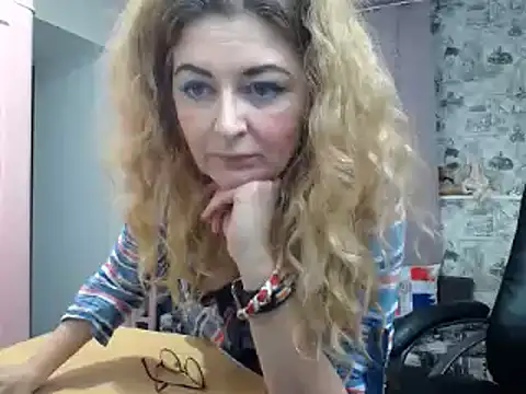 Snapshot of Helen1974 chatting on 16, 3, 2025 Helen1974 online show from 16, 3, 2025