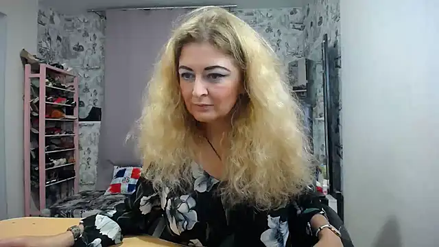 Snapshot of Helen1974 chatting on 25, 10, 2025 Helen1974 online show from 25, 10, 2025