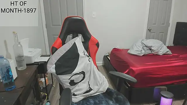 demi xoxo online show from 12, 11, 2025