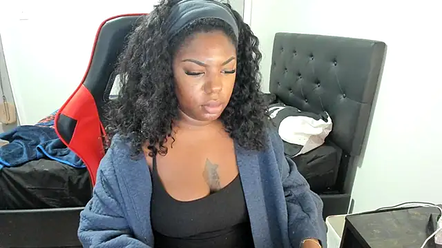 Snapshot of demi_xoxo chatting on 20, 2, 2026 demi xoxo online show from 20, 2, 2026