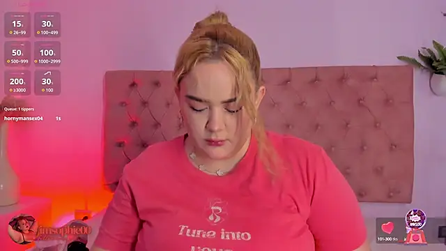 Snapshot of sophiarossee_ chatting on 11, 9, 2025 sophiarossee online show from 11, 9, 2025