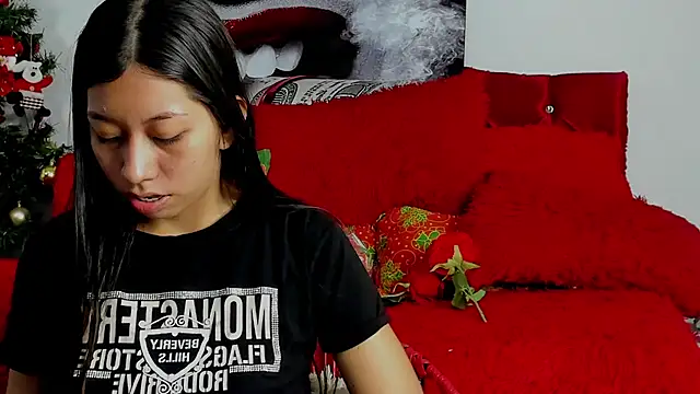 Snapshot of sexylaurita chatting on 31, 12, 2024 sexylaurita online show from 31, 12, 2024