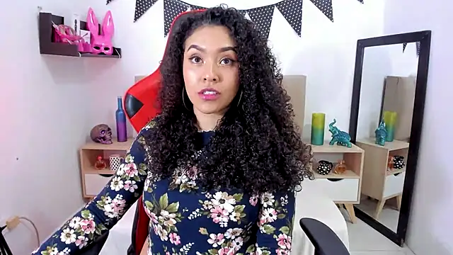 Zoe Gruber online show from 19, 12, 2024