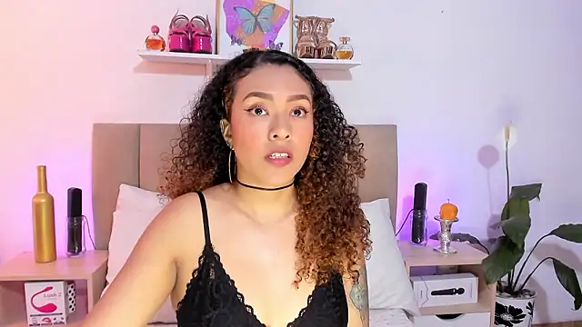 Snapshot of Zoe_Gruber chatting on 15, 1, 2026 Zoe Gruber online show from 15, 1, 2026