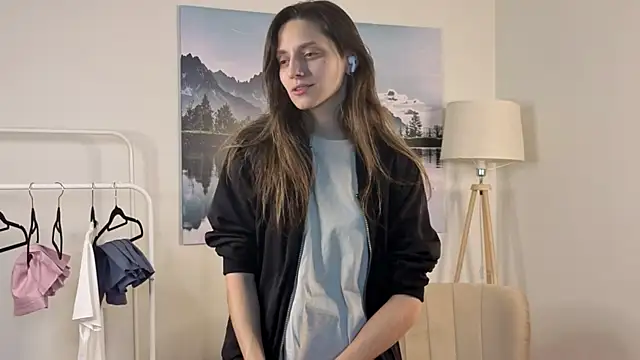 Snapshot of JaniceHanson chatting on 22, 11, 2025 JaniceHanson online show from 22, 11, 2025