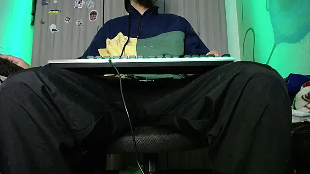 Snapshot of zacwatson_ chatting on 10, 2, 2025 zacwatson  online show from 10, 2, 2025
