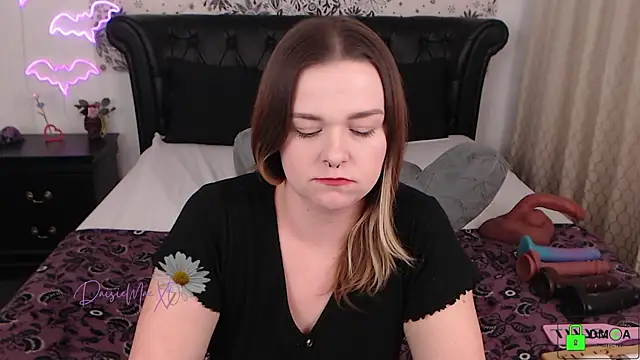 DaisieMaeXO online show from 3, 2, 2026