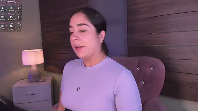 Snapshot of Sussy_Bell01 chatting on 14, 3, 2025 Sussy Bell01 online show from 14, 3, 2025