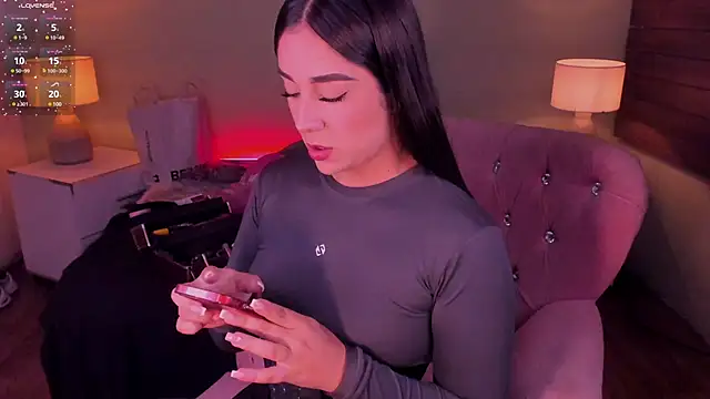 Snapshot of Sussy_Bell01 chatting on 21, 3, 2025 Sussy Bell01 online show from 21, 3, 2025