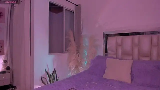 Sussy Bell01 online show from 13, 5, 2026