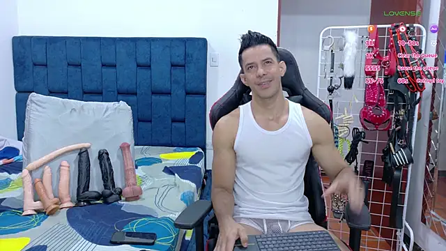 Snapshot of JoseRumbero26 chatting on 9, 2, 2026 JoseRumbero26 online show from 9, 2, 2026