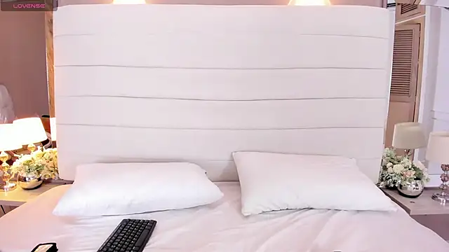 Lilly 2809  online show from 21, 1, 2025