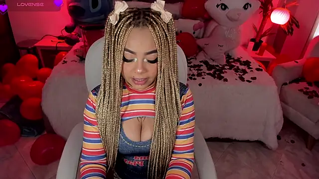Snapshot of conny__curly chatting on 11, 2, 2025 conny curly online show from 11, 2, 2025