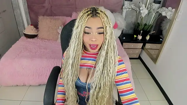 Snapshot of conny__curly chatting on 15, 1, 2026 conny curly online show from 15, 1, 2026