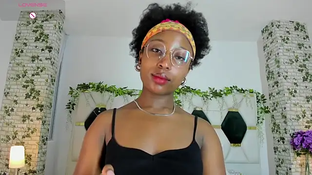 EmmaSanzz  online show from 16, 1, 2025