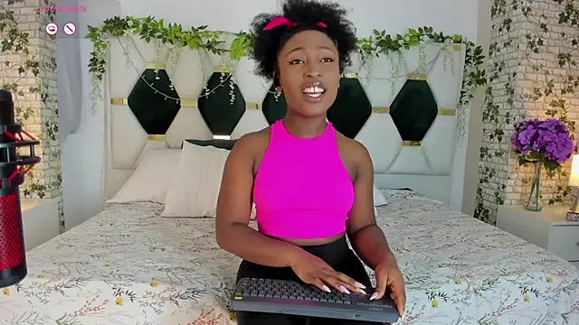 EmmaSanzz  online show from 17, 1, 2025