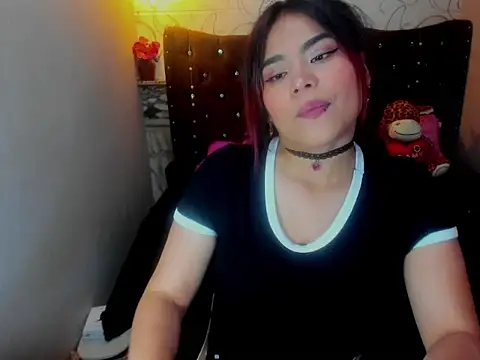 Snapshot of moniquehicks chatting on 11, 9, 2025 moniquehicks online show from 11, 9, 2025