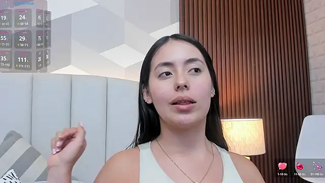 Julietasantos   online show from 8, 6, 2026