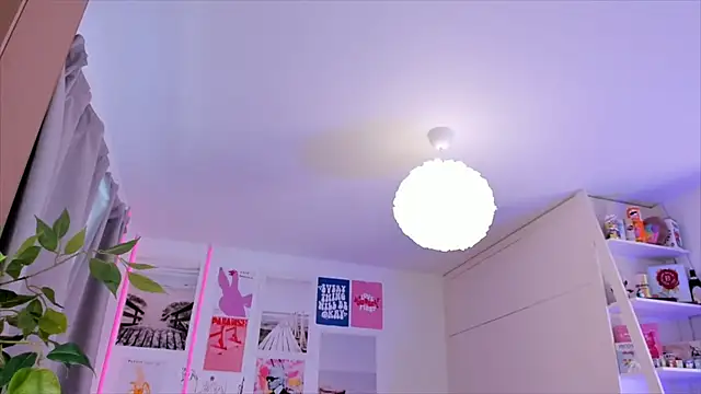 Snapshot of Lily_Young chatting on 15, 2, 2026 Lily Young online show from 15, 2, 2026