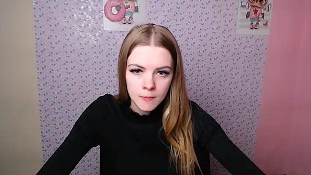 AliceFlirtt  online show from 2, 1, 2025
