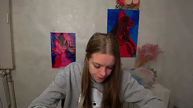 AliceFlirtt  online show from 21, 10, 2025