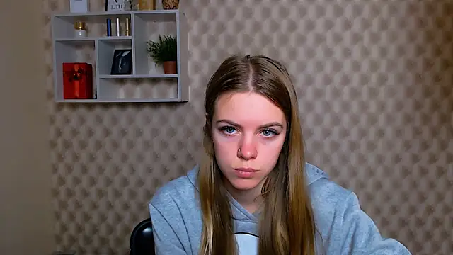 AliceFlirtt  online show from 28, 10, 2025