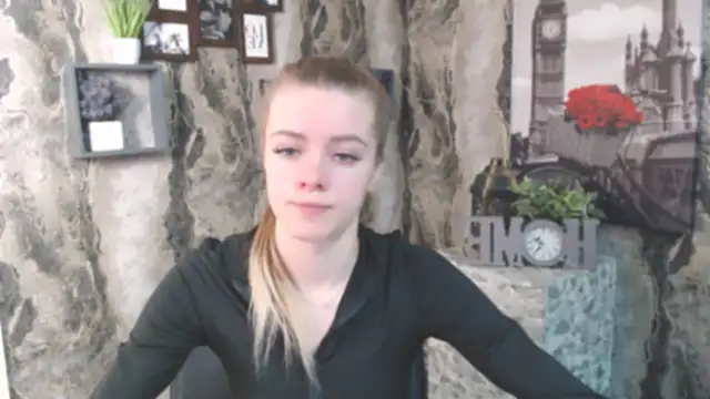 AliceFlirtt  online show from 5, 12, 2025