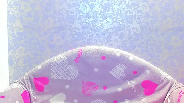 Snapshot of Vanessa_Florence chatting on 3, 10, 2025 Vanessa Florence online show from 3, 10, 2025