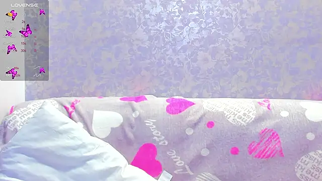 Snapshot of Vanessa_Florence chatting on 8, 11, 2025 Vanessa Florence online show from 8, 11, 2025