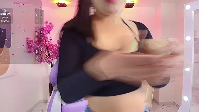 Kaori ayu online show from 21, 11, 2025