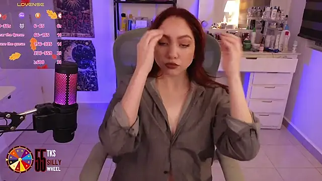 LilyVelvett online show from 23, 11, 2025