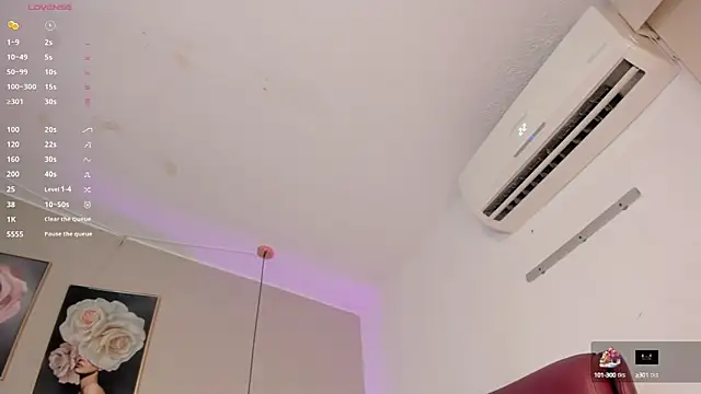 Snapshot of Emma_Thompsson chatting on 16, 9, 2025 Emma Thompsson online show from 16, 9, 2025