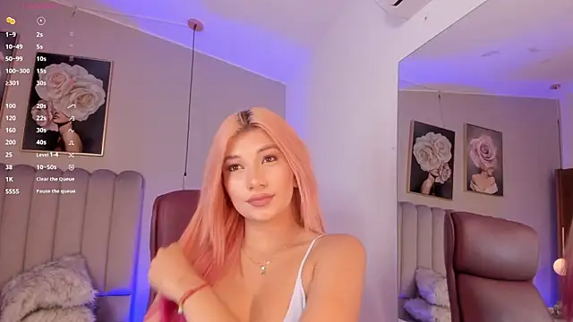 Snapshot of Emma_Thompsson chatting on 2, 10, 2025 Emma Thompsson online show from 2, 10, 2025