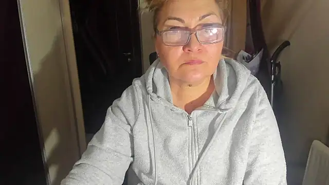 Snapshot of IryshAlice chatting on 4, 2, 2025 IryshAlice online show from 4, 2, 2025
