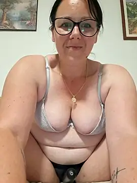 Snapshot of fekete_demon chatting on 11, 5, 2026 fekete demon online show from 11, 5, 2026