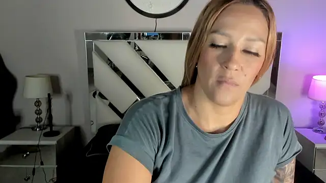 AnyyJones online show from 3, 2, 2025