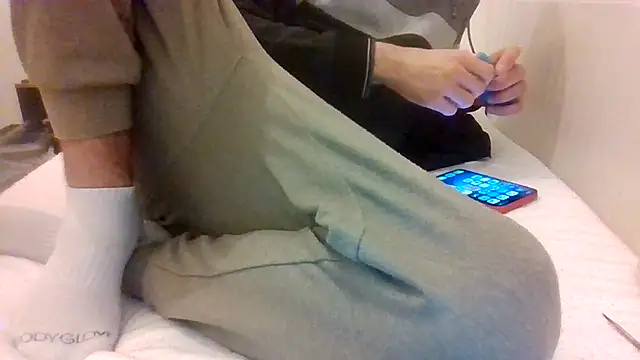 Snapshot of VersGuy24 chatting on 24, 2, 2026 VersGuy24 online show from 24, 2, 2026