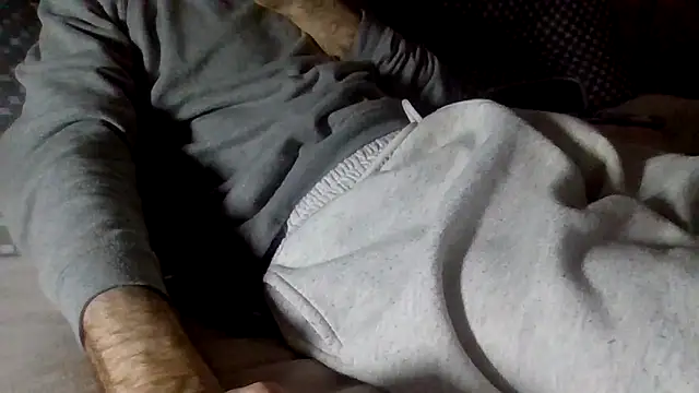 Snapshot of VersGuy24 chatting on 27, 2, 2026 VersGuy24 online show from 27, 2, 2026