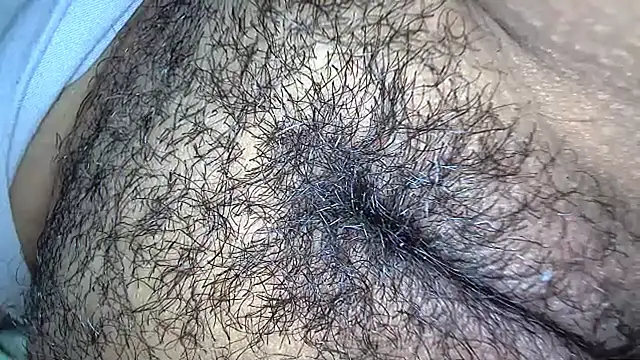 white sexy  online show from 23, 9, 2025