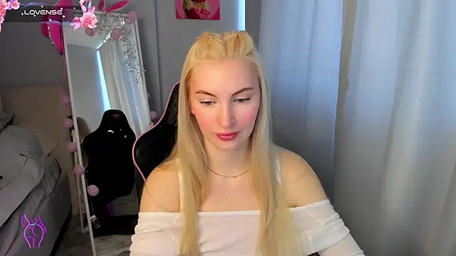 Snapshot of Kimmy_powell chatting on 4, 6, 2026 Kimmy powell online show from 4, 6, 2026