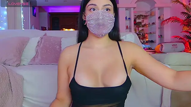 Snapshot of the_sabenna chatting on 8, 4, 2026 the sabenna online show from 8, 4, 2026