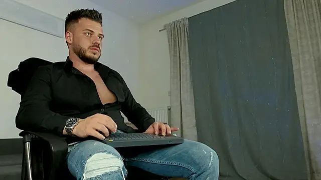 juliusmasters online show from 3, 3, 2025