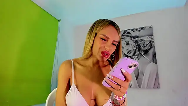 Snapshot of _juliana_star_ chatting on 23, 1, 2025  juliana star  online show from 23, 1, 2025