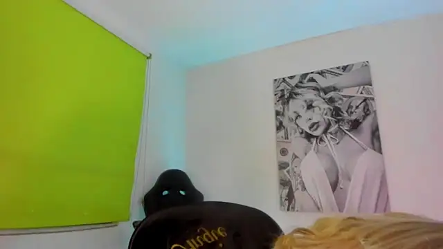 Snapshot of _juliana_star_ chatting on 9, 2, 2025  juliana star  online show from 9, 2, 2025