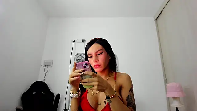 Snapshot of _juliana_star_ chatting on 5, 10, 2025  juliana star  online show from 5, 10, 2025