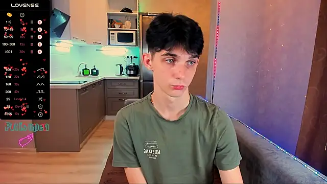 Aaron Boom online show from 27, 9, 2025