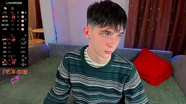 Aaron Boom online show from 27, 10, 2025