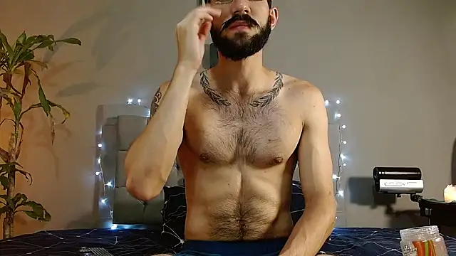 Snapshot of Mr_WhiteCock chatting on 12, 1, 2025 Mr WhiteCock online show from 12, 1, 2025
