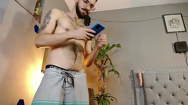 Snapshot of Mr_WhiteCock chatting on 20, 1, 2025 Mr WhiteCock online show from 20, 1, 2025